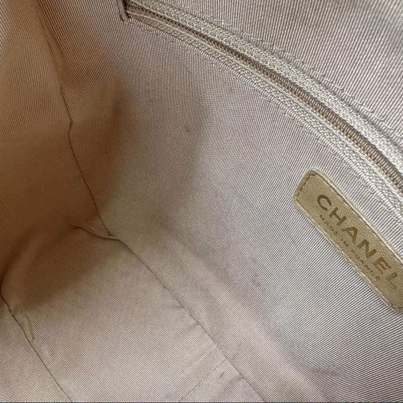 Chanel 奶茶色腋下包、半月包-11