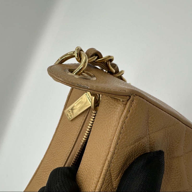 Chanel 奶茶色腋下包、半月包-18