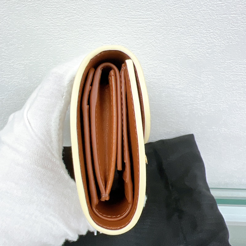 99新✨Celine triomphe wallet 白色老花凱旋門皮夾/短夾-2