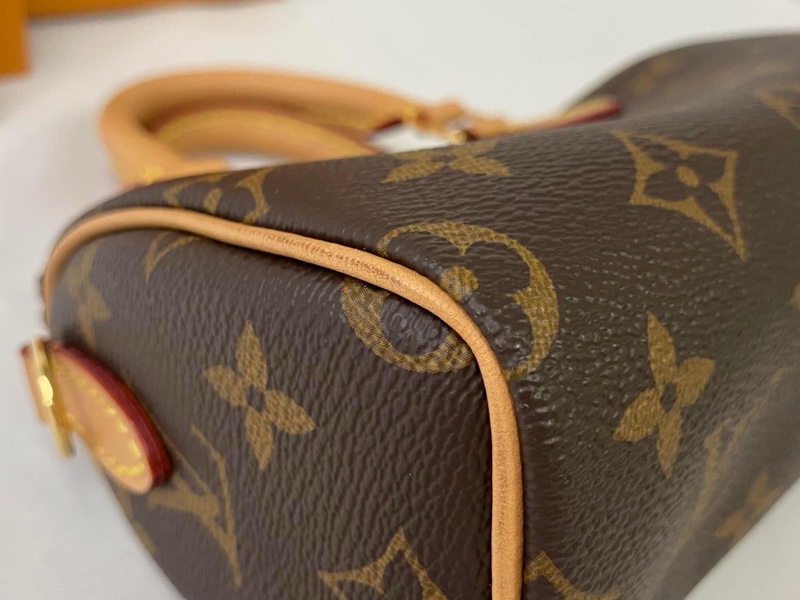 LV M81085 nano speedy 波士頓包-20