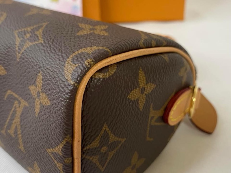 LV M81085 nano speedy 波士頓包-21