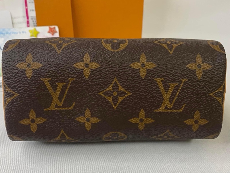 LV M81085 nano speedy 波士頓包-23