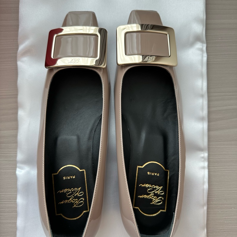 Roger Vivier 大象灰平底鞋-2