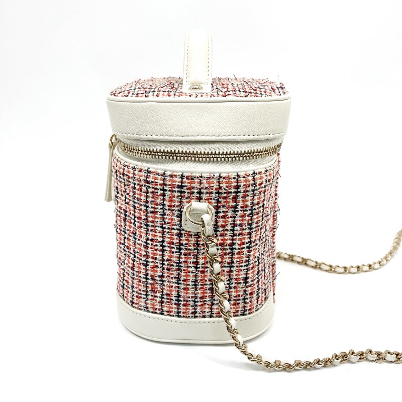 △ Chanel 香奈兒 White Lambskin Tweed Gold-tone Metal Chain Vanity Case 白色羊皮斜紋軟呢金色金屬鏈條化妝箱 AS0323 - 237013802-3