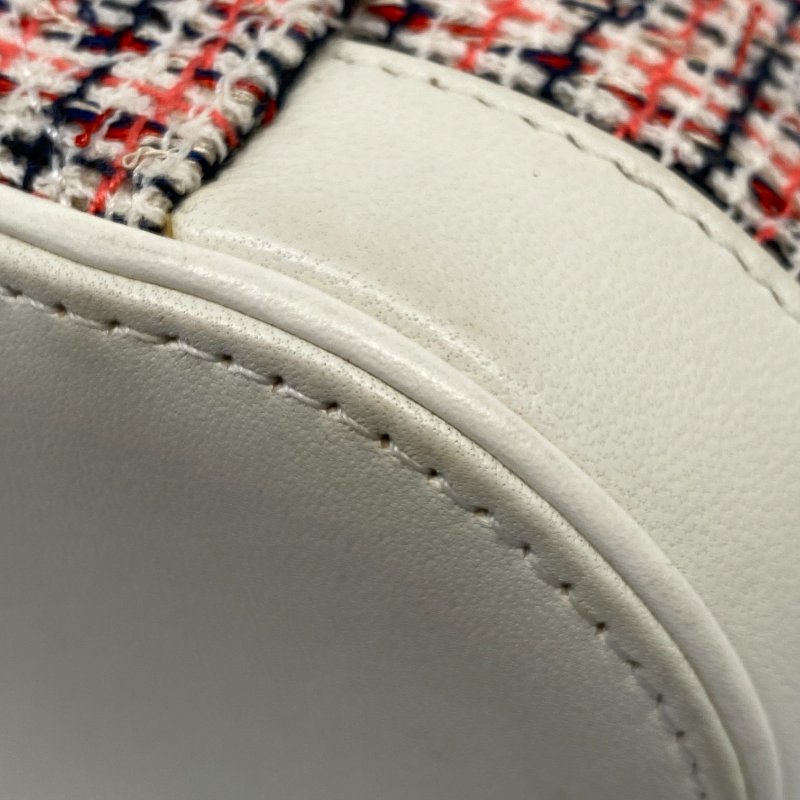 △ Chanel 香奈兒 White Lambskin Tweed Gold-tone Metal Chain Vanity Case 白色羊皮斜紋軟呢金色金屬鏈條化妝箱 AS0323 - 237013802-10