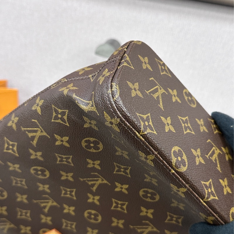 Lv Vivian 薇薇安大號托特單肩包🤎黃金尺寸釋出💫經典Lv Vintage-14