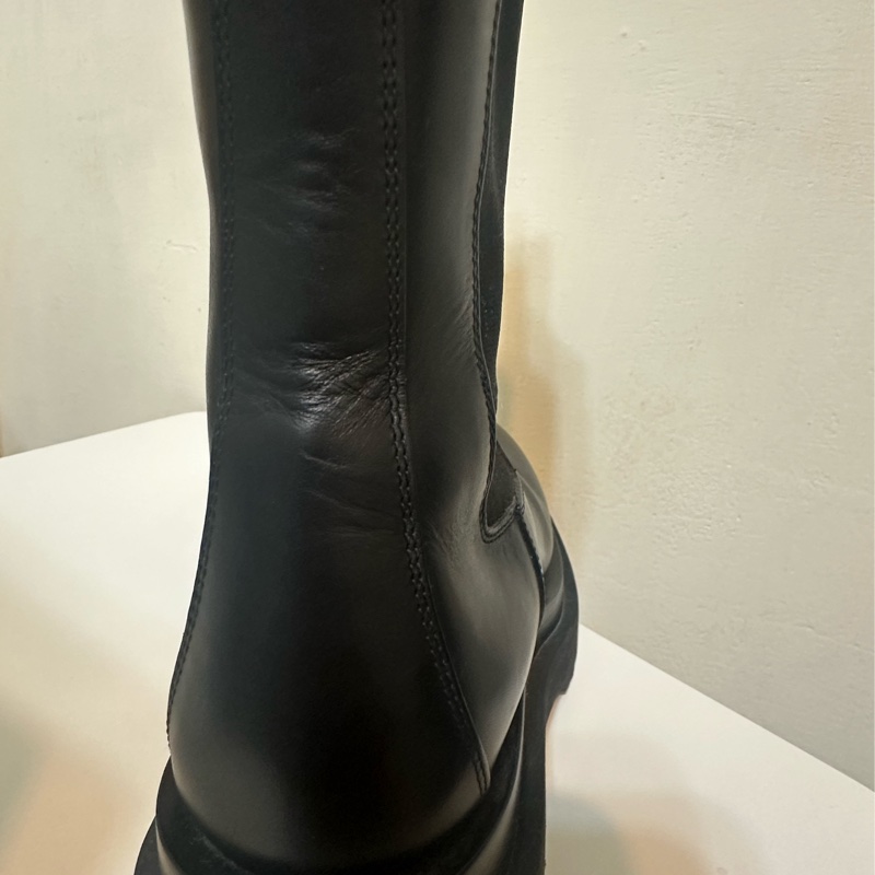 Bottega Veneta Lug Chelsea Boot-7