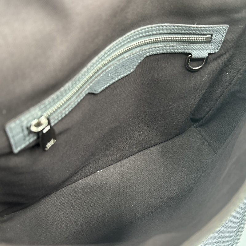 LOUIS VUITTON 大象灰皮革 側背包-7