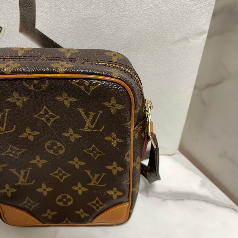 lv 雙層相機包-14