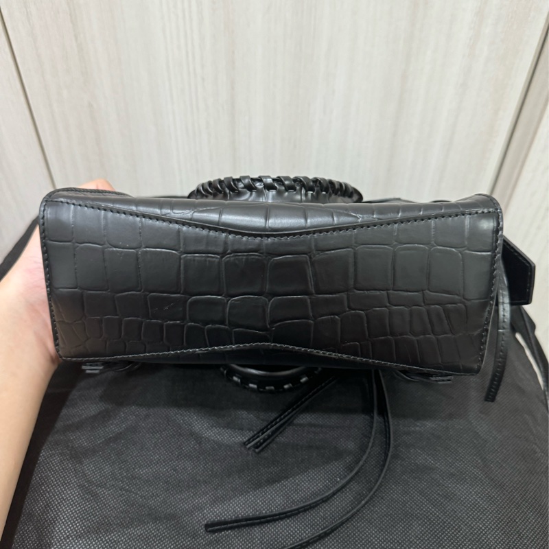 巴黎世家balenciaga 新款機車包黑色鱷魚壓紋-4