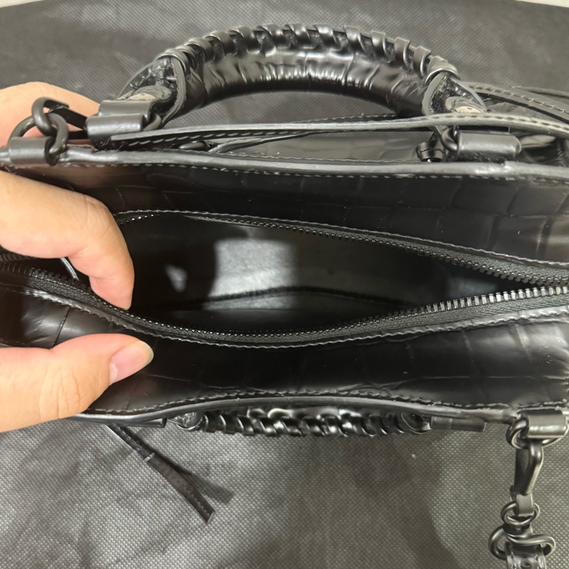 巴黎世家balenciaga 新款機車包黑色鱷魚壓紋-12