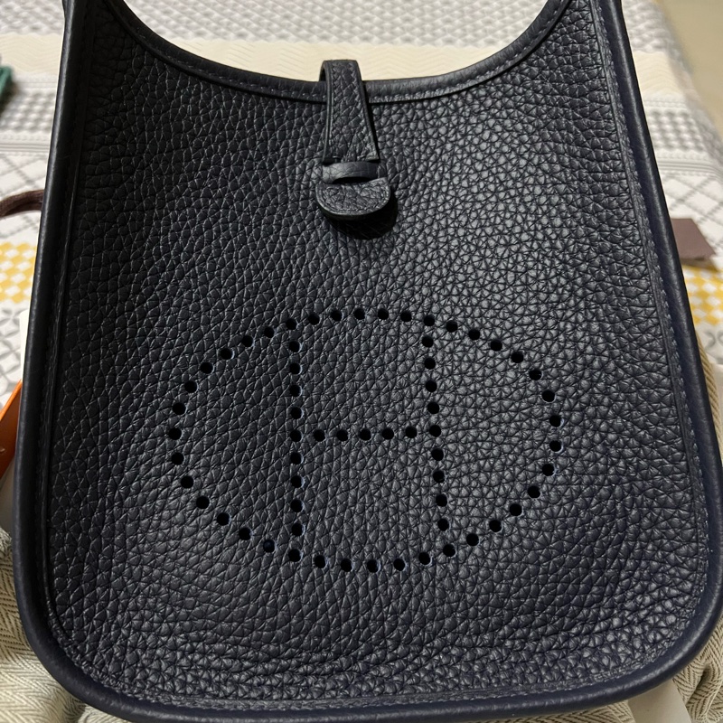 正品 愛馬仕Hermes Mini Evelyne 色號2Z午夜藍配金釦2022年Z刻印-10