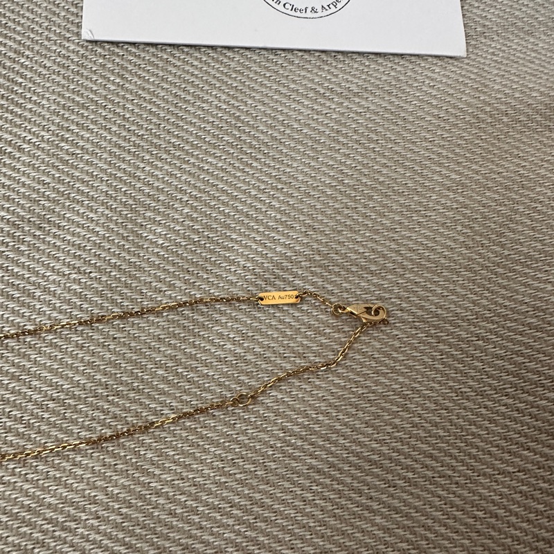 Vintage Alhambra pendant 18K yellow gold, Mother-of-pearl-7