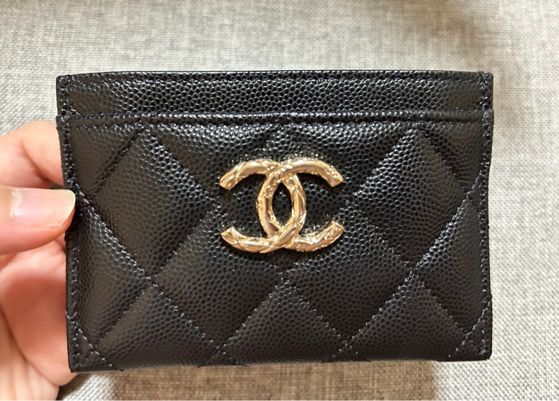🌹CHANEL 香奈兒🌹經典品牌LOGO菱格粒紋牛皮萬用卡夾黑色-9
