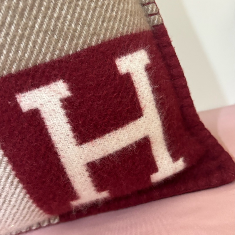 現貨商品 二手商品 愛馬仕專櫃正品 台灣購證 Hermes 經典H愛馬仕紅抱枕-20