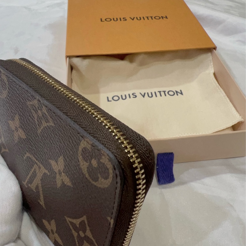 Louis Vuitton 路易威登 Monogram帆布拉鍊零錢包(M60067-咖)-2