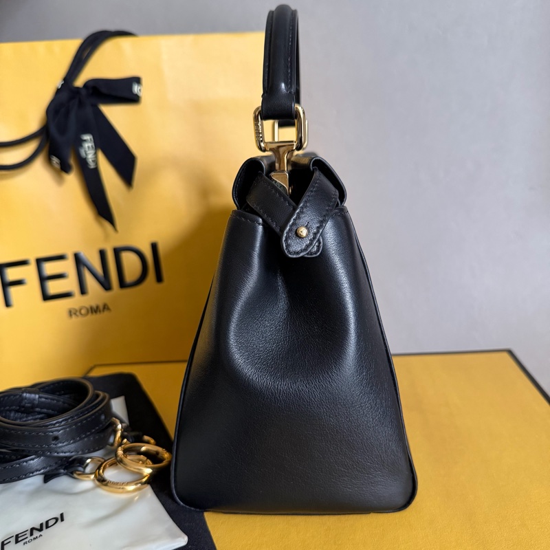 Fendi Mini Peekaboo 黑金皮革-4
