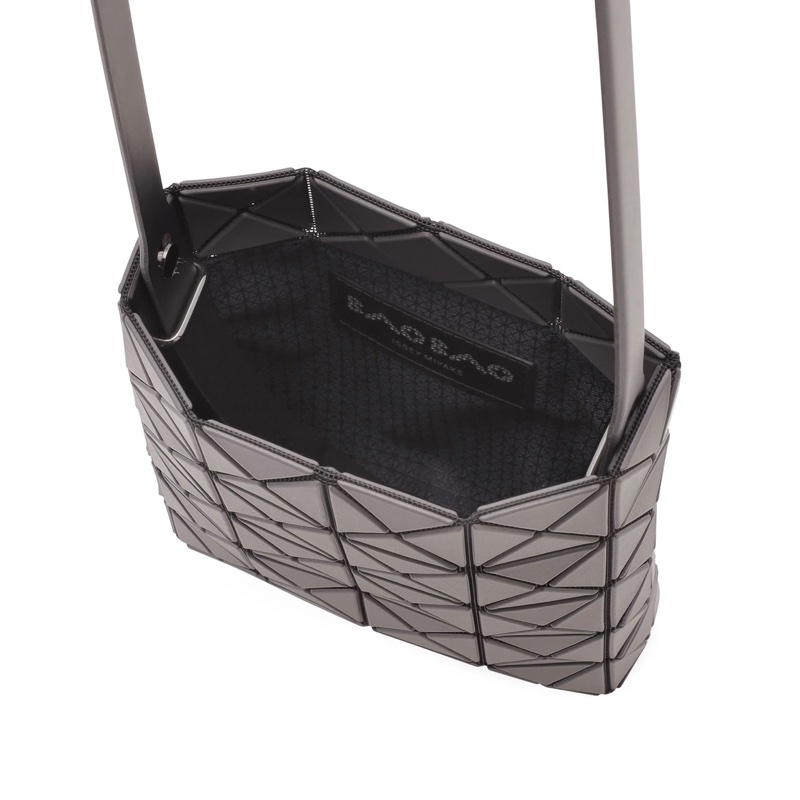 ISSEY MIYAKE 三宅一生 4x5 霧面灰 方盒斜背包-8