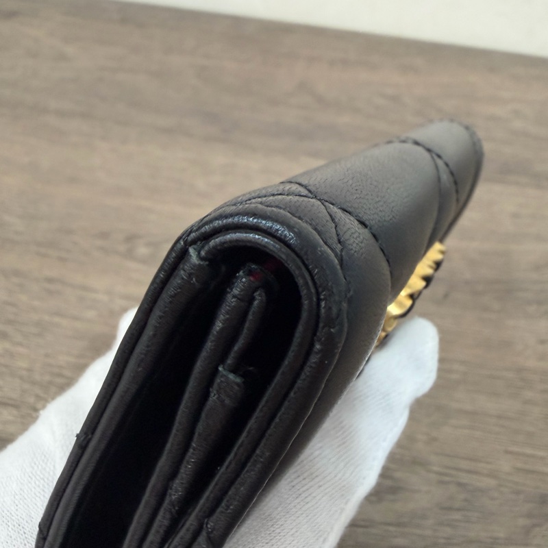 Chanel黑金19系列翻蓋零錢卡包-18