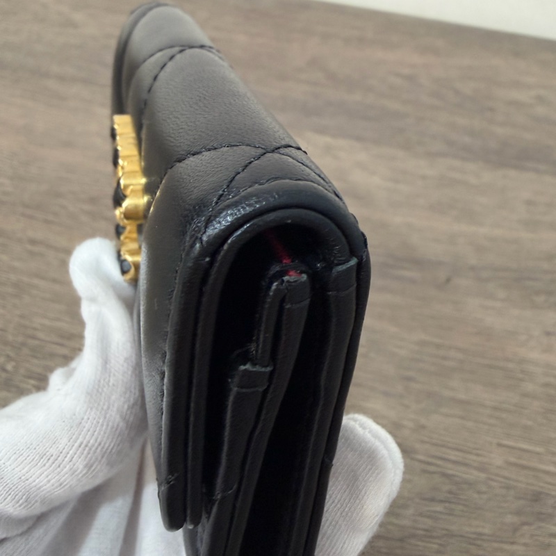 Chanel黑金19系列翻蓋零錢卡包-19