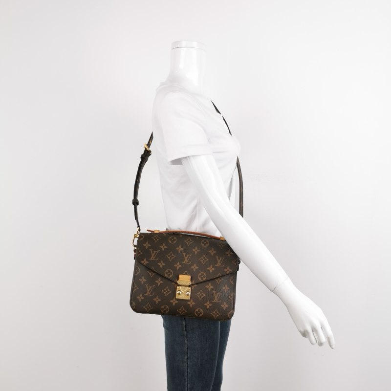 Louis Vuitton (LV) Pochette Metis老花鎖扣郵差包_中號-1