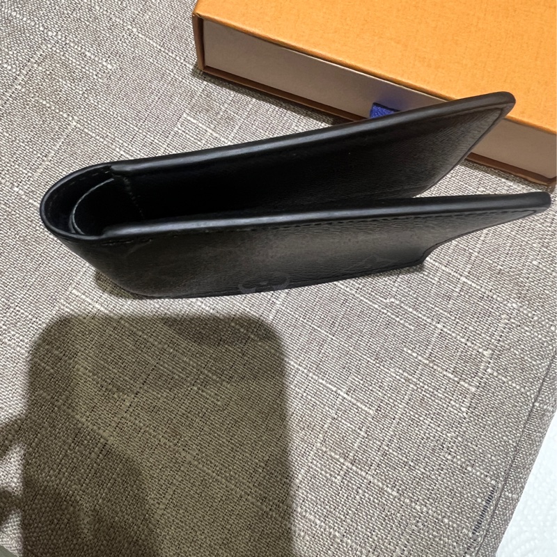 LV黑老花短夾-12