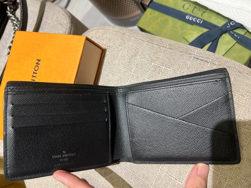 LV黑老花短夾-13