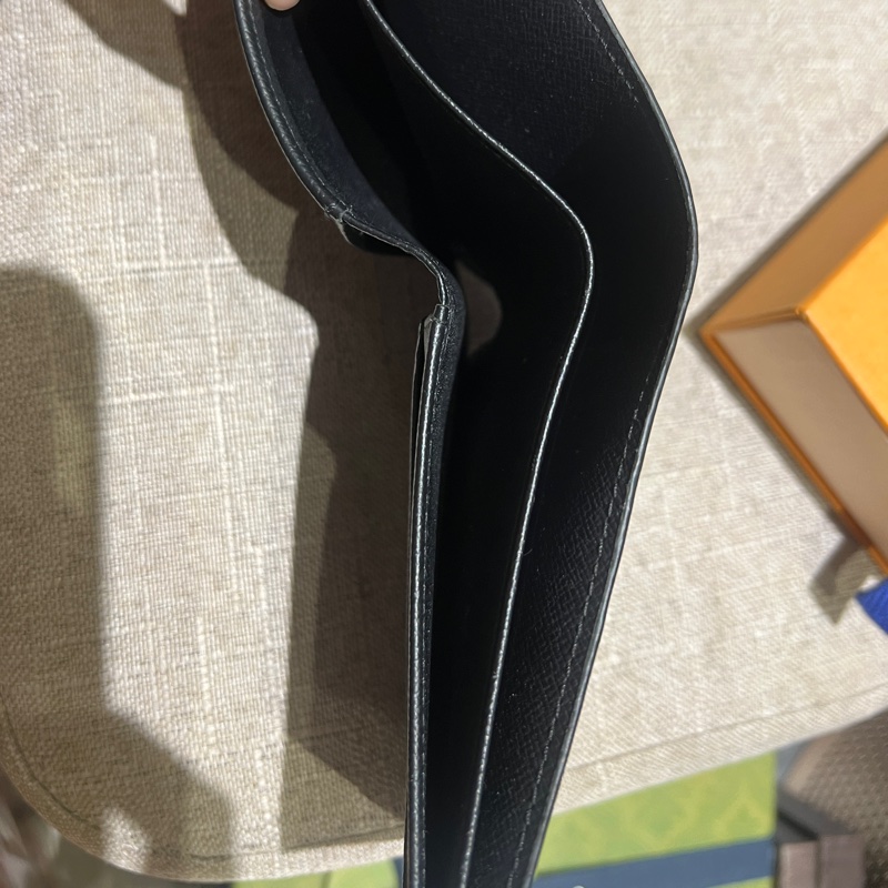 LV黑老花短夾-14