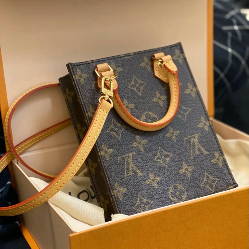 【哥吉拉精品時尚】LV 老花琴譜包 芯片款-5