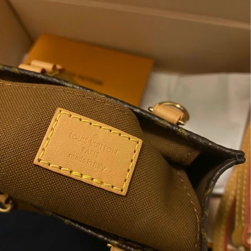 【哥吉拉精品時尚】LV 老花琴譜包 芯片款-6