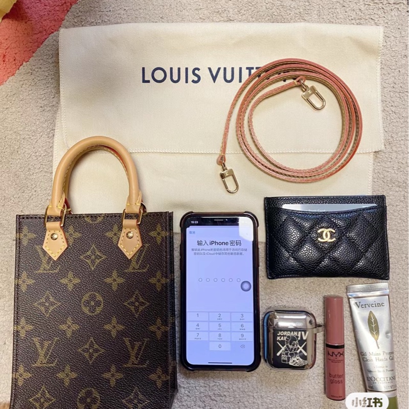 【哥吉拉精品時尚】LV 老花琴譜包 芯片款-13