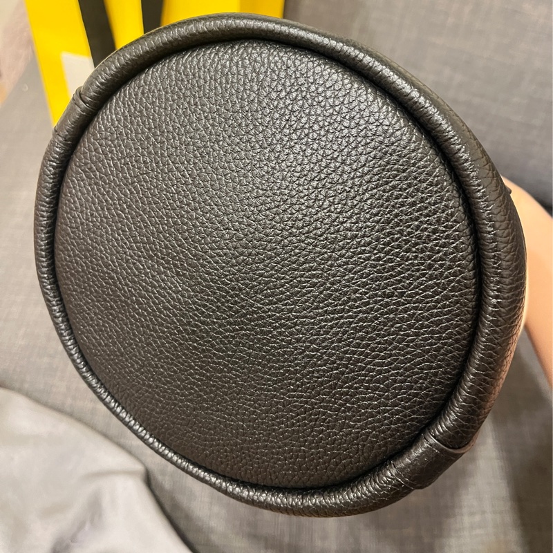 MJ全新拼色皮質水桶包-7