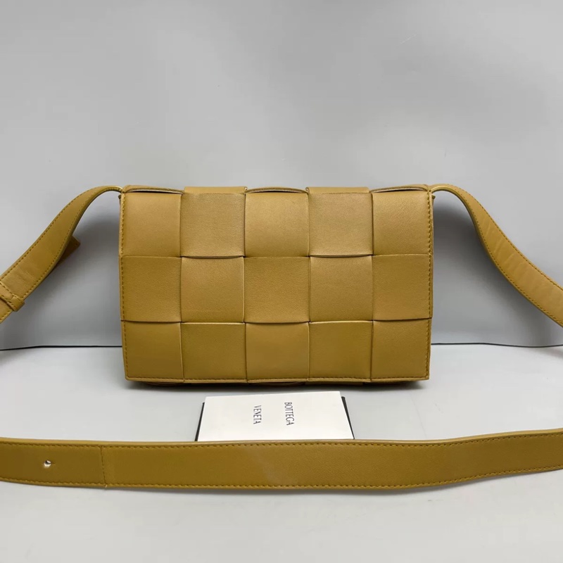 BV Cassette全皮編織橄欖綠單肩斜挎包-0