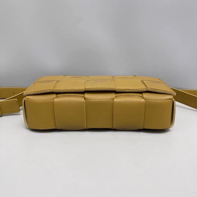 BV Cassette全皮編織橄欖綠單肩斜挎包-3