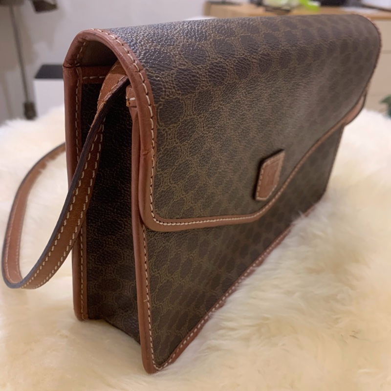 Celine 凱旋門復古老花 pvc 真皮 信封側背包-2