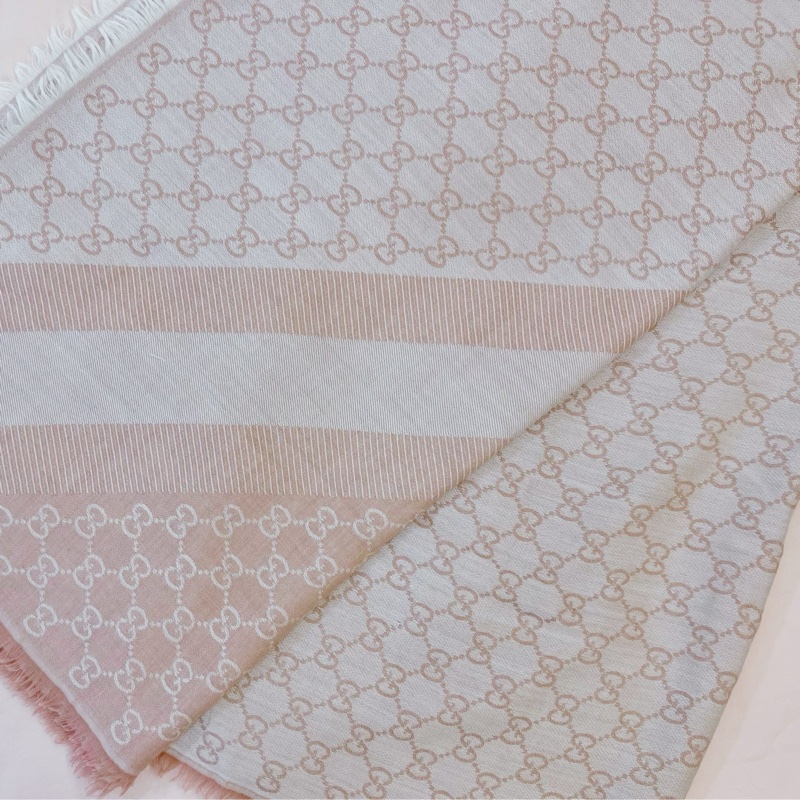 Gucci 古馳 粉色雙G Logo羊毛蠶絲圍巾Gucci Pink logo wool silk squared shawl scarf-4