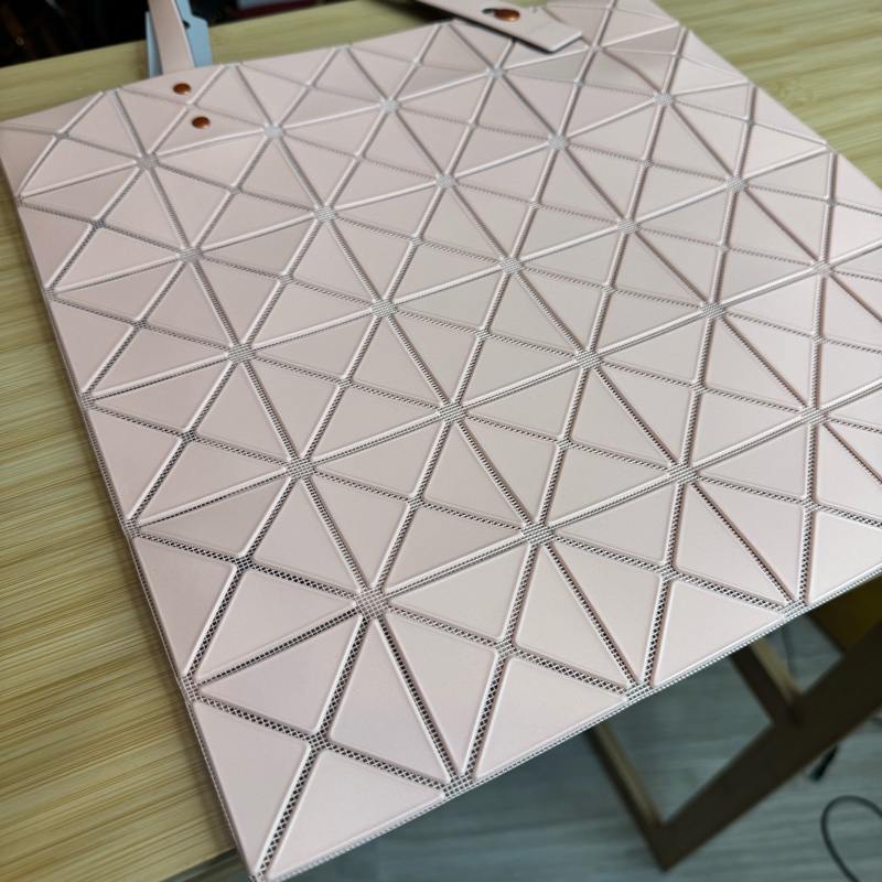 BAOBAO三宅一生2023新款霧面粉色粉網6x6肩背/手提🗝️超質感-6