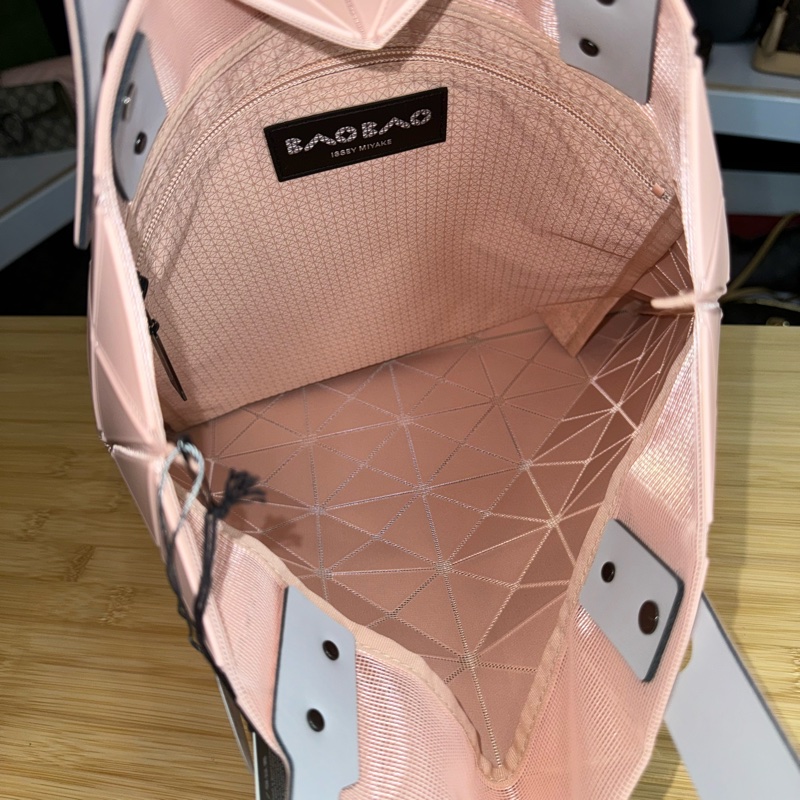 BAOBAO三宅一生2023新款霧面粉色粉網6x6肩背/手提🗝️超質感-14