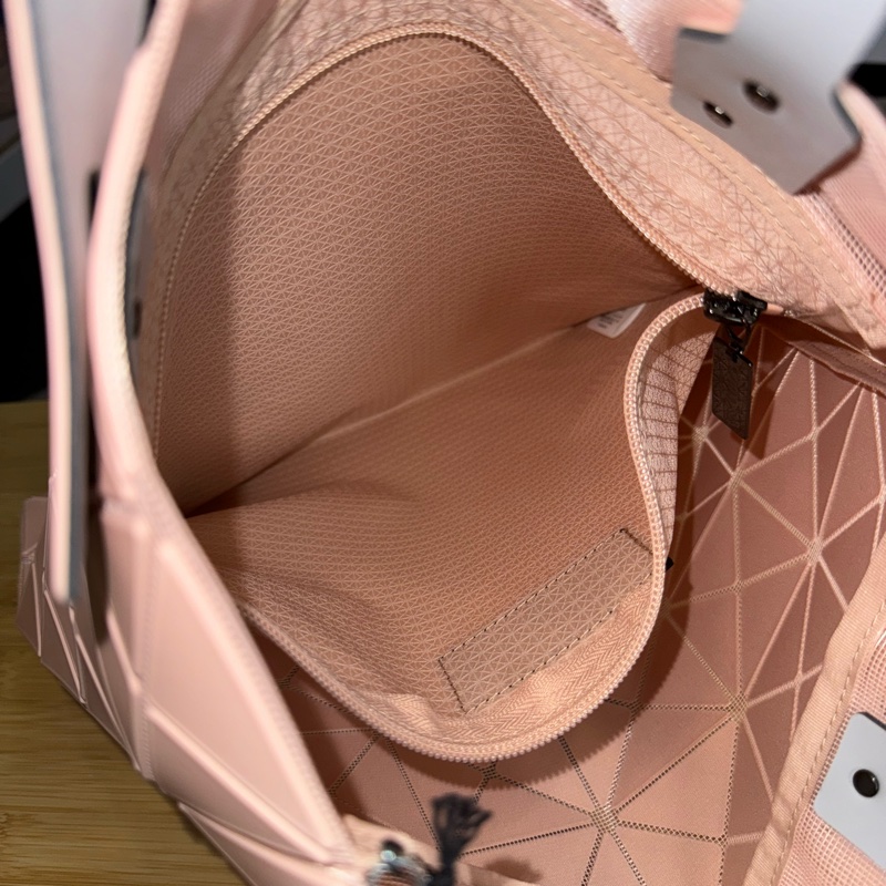 BAOBAO三宅一生2023新款霧面粉色粉網6x6肩背/手提🗝️超質感-15