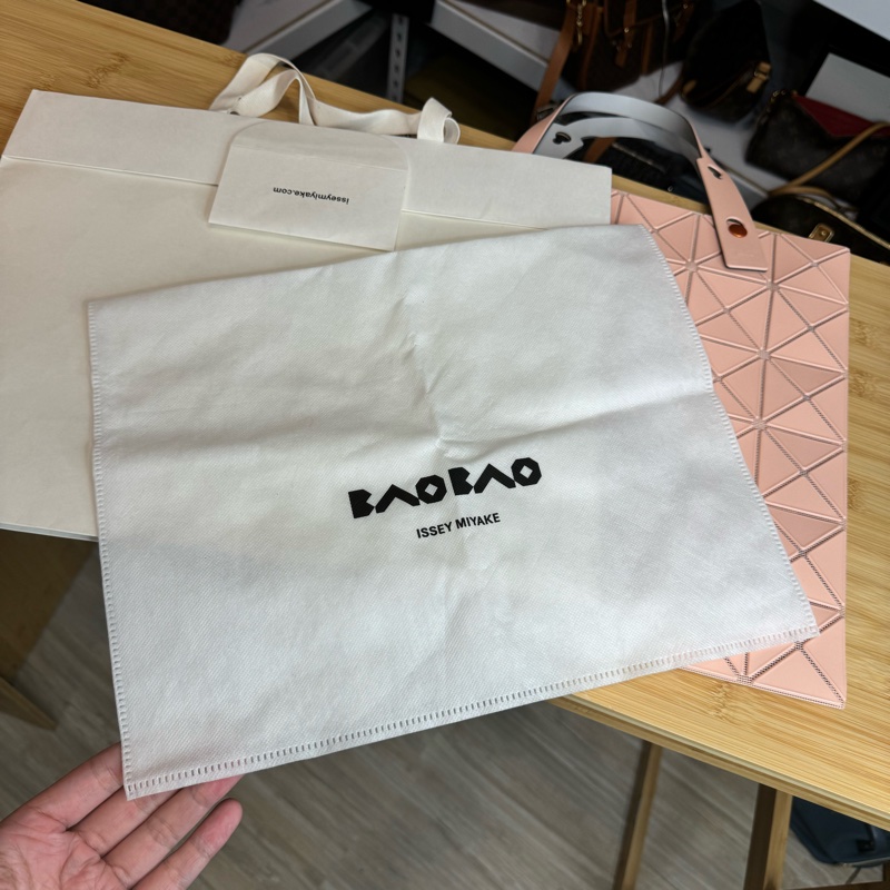 BAOBAO三宅一生2023新款霧面粉色粉網6x6肩背/手提🗝️超質感-19