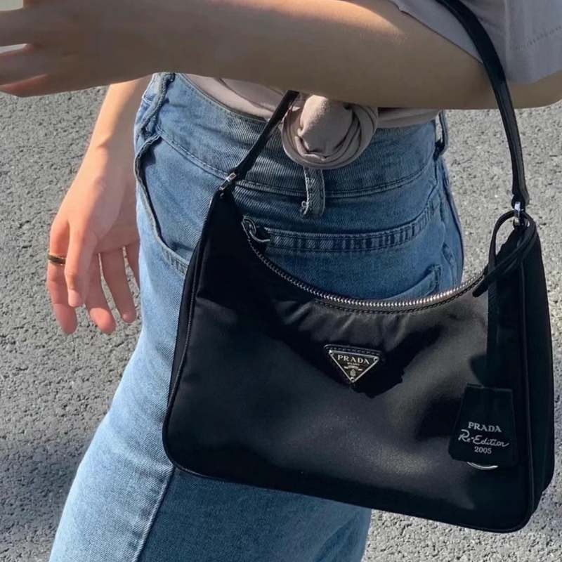 Prada Hobo 2005 Re-edition-2