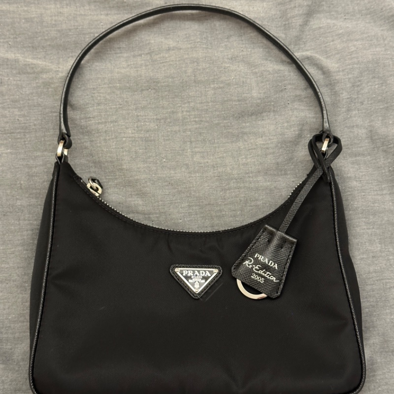 Prada Hobo 2005 Re-edition-5