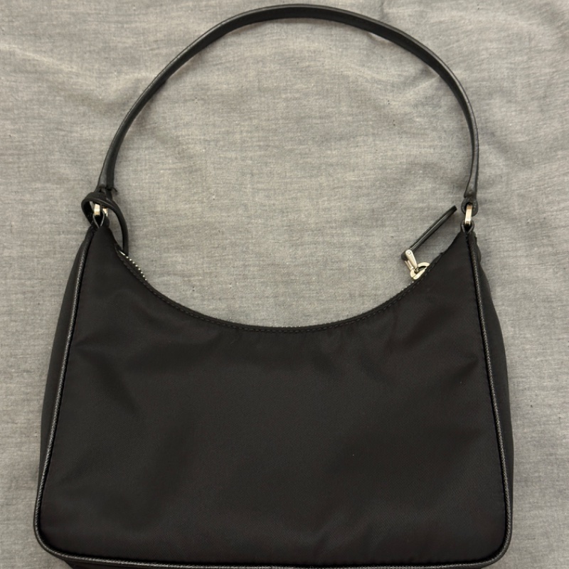 Prada Hobo 2005 Re-edition-6