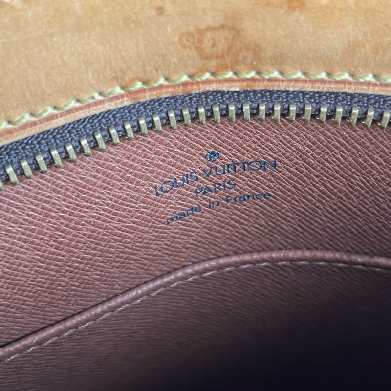 🔥限時特價至7/25🧸 LV M51290 中號貝殼包 斜背包 肩背包 包 五金發亮✨-13