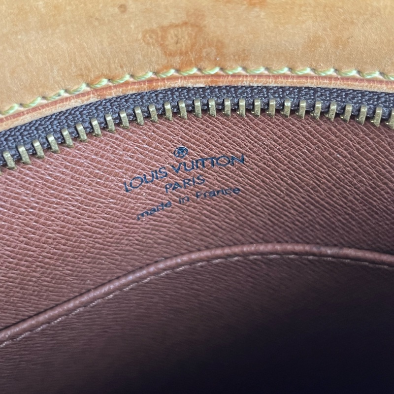 🔥限時特價至7/25🧸 LV M51290 中號貝殼包 斜背包 肩背包 包 五金發亮✨-14