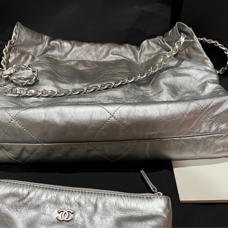 Chanel 22 bag mini 亮銀色-6