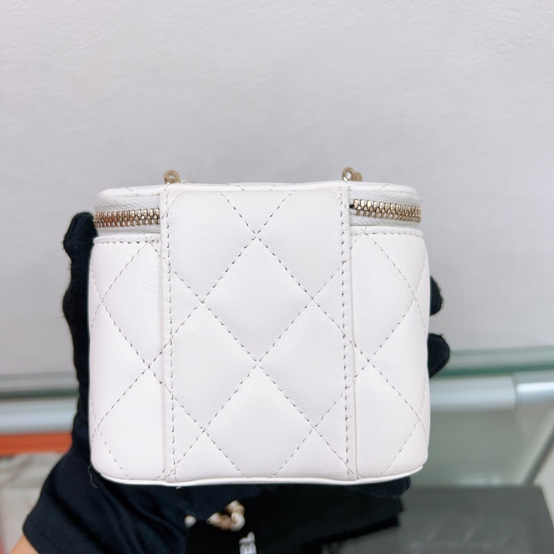 (已出❌) 近新✨Chanel 黑白足球調節扣 白色小盒子/ 鏈條化妝包/ 小廢包 mini vanity-6