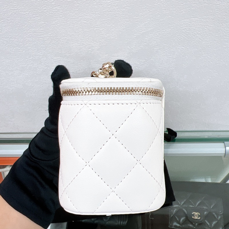 (已出❌) 近新✨Chanel 黑白足球調節扣 白色小盒子/ 鏈條化妝包/ 小廢包 mini vanity-11