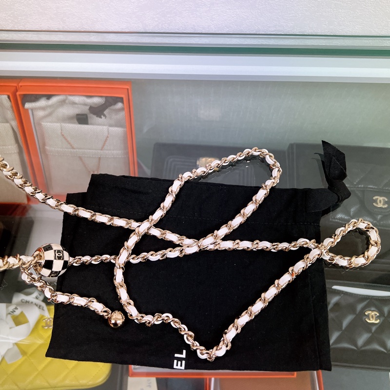 (已出❌) 近新✨Chanel 黑白足球調節扣 白色小盒子/ 鏈條化妝包/ 小廢包 mini vanity-15