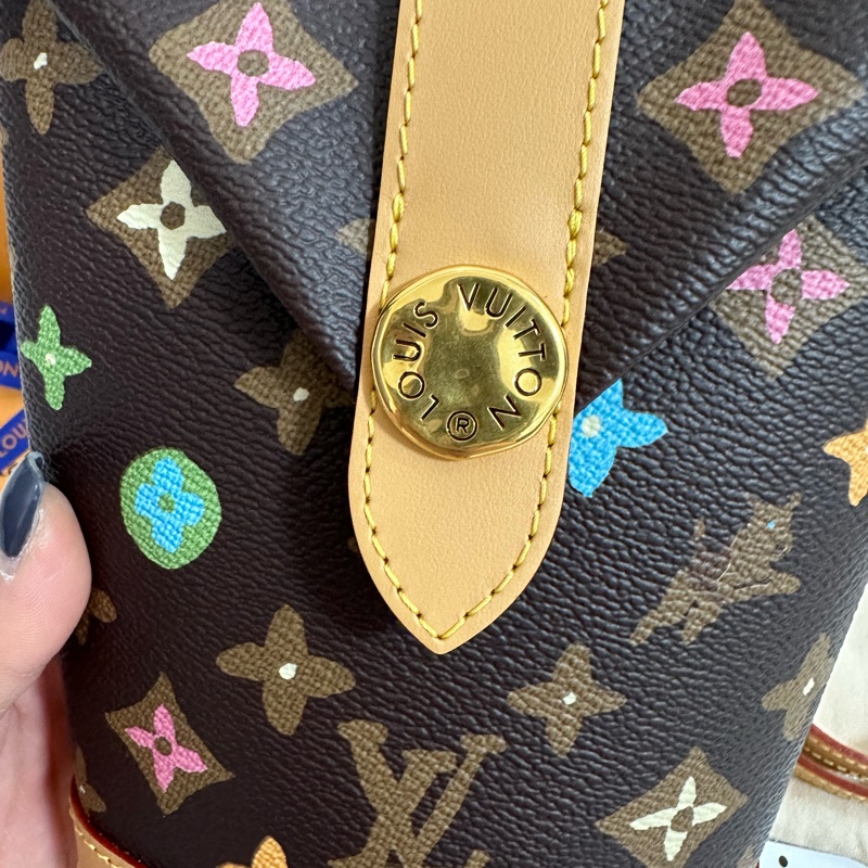 LV 薯條包 全新膠膜皆在-1